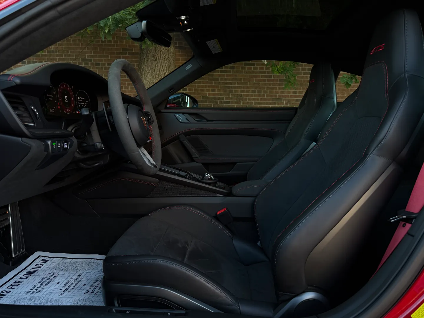 Porsche 911 Carrera 4 GTS Coupe — photo 36