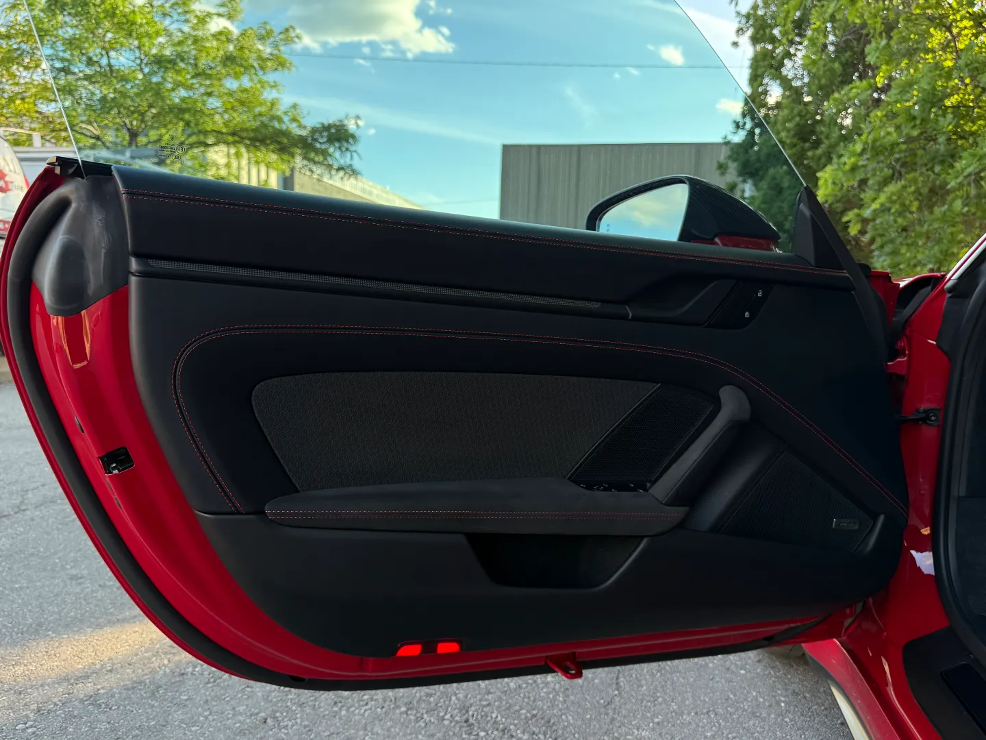 Porsche 911 Carrera 4 GTS Coupe — photo 41