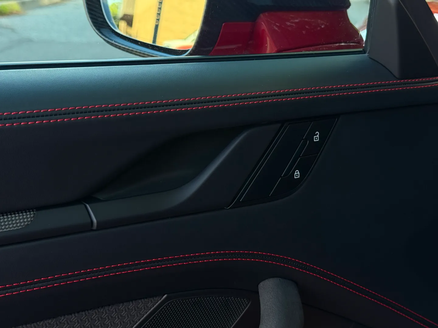 Porsche 911 Carrera 4 GTS Coupe — photo 42