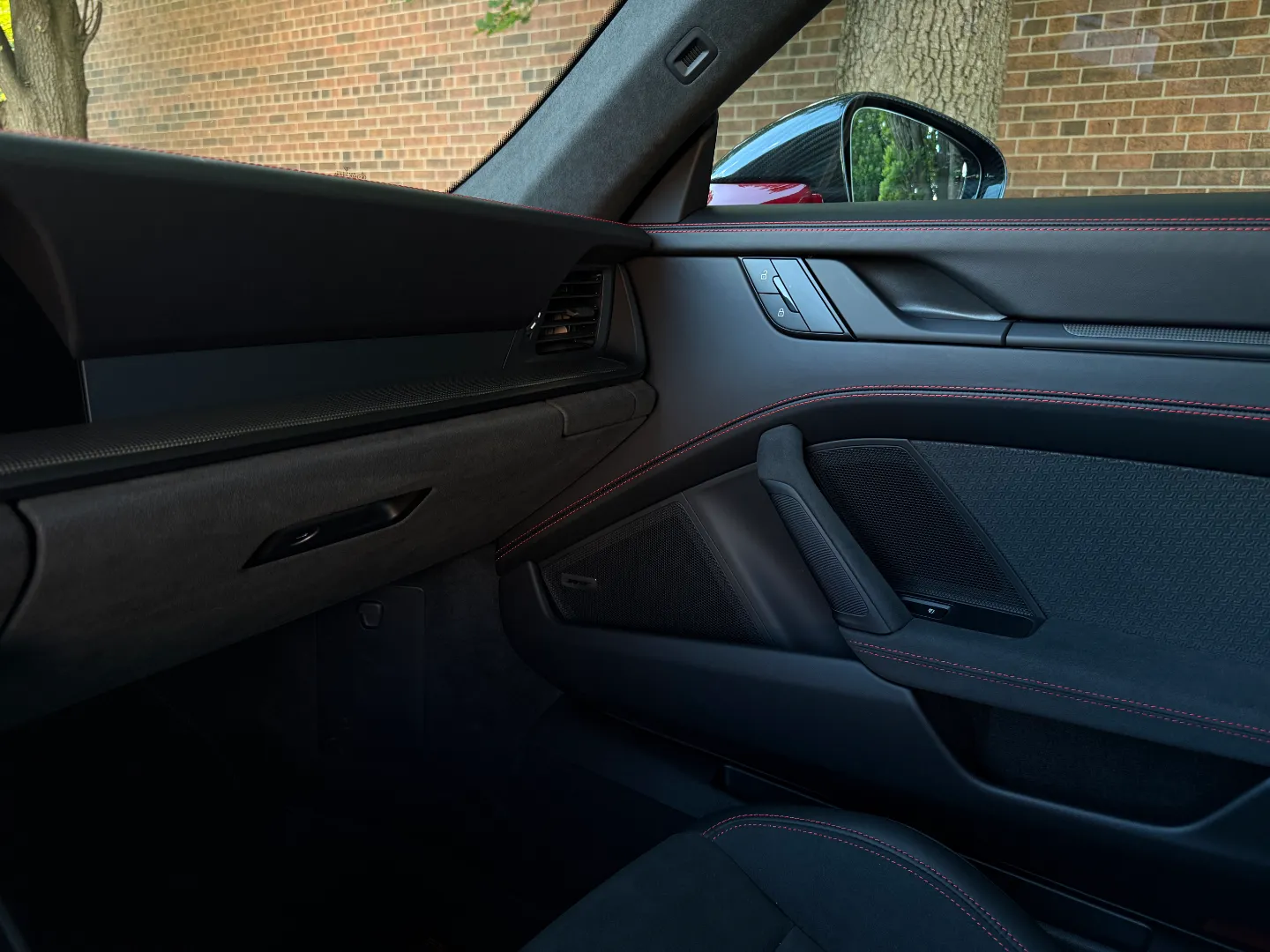 Porsche 911 Carrera 4 GTS Coupe — photo 65