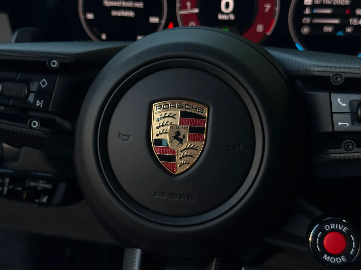Porsche 911 Carrera 4 GTS Coupe — photo 74