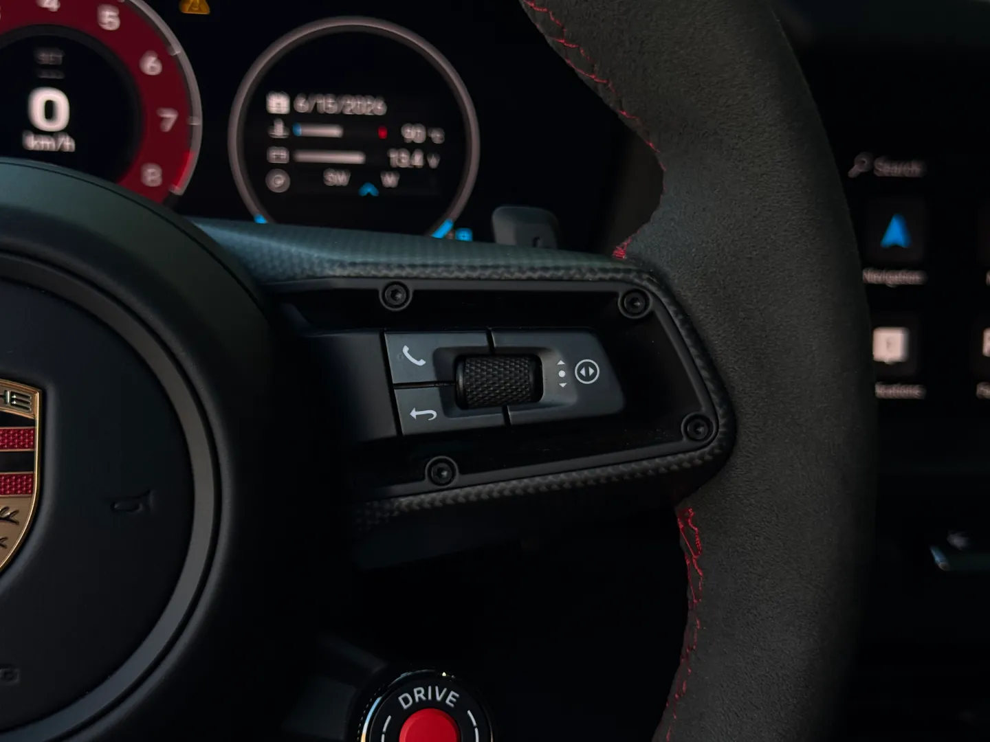 Porsche 911 Carrera 4 GTS Coupe — photo 77