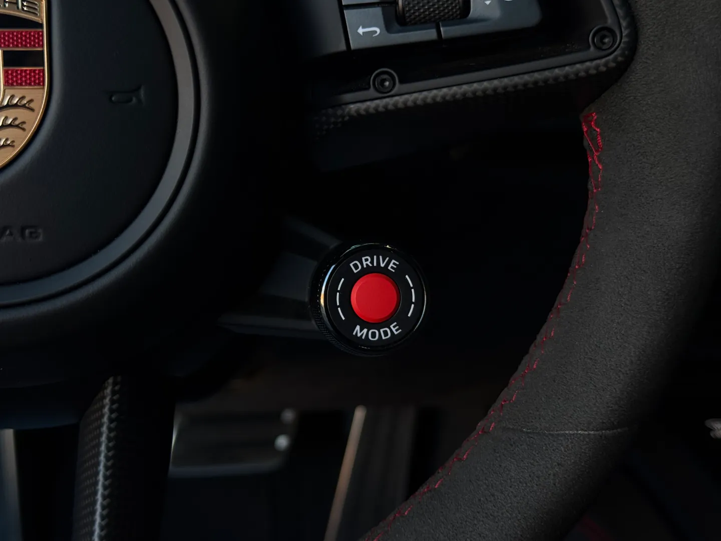 Porsche 911 Carrera 4 GTS Coupe — photo 78