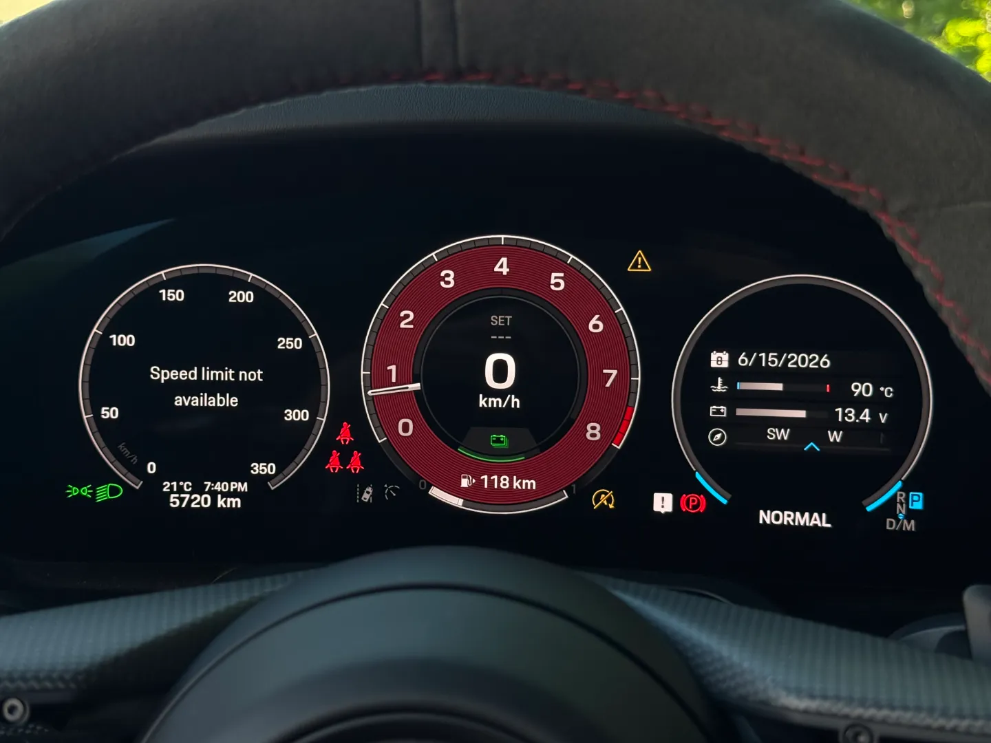 Porsche 911 Carrera 4 GTS Coupe — photo 81