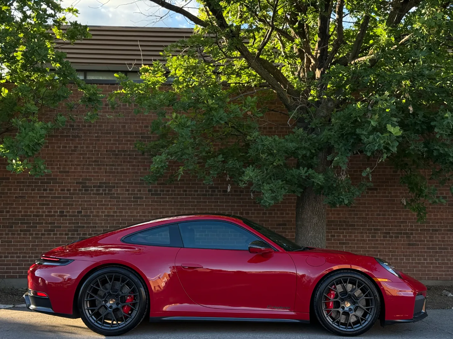 Porsche 911 Carrera 4 GTS Coupe — photo 86
