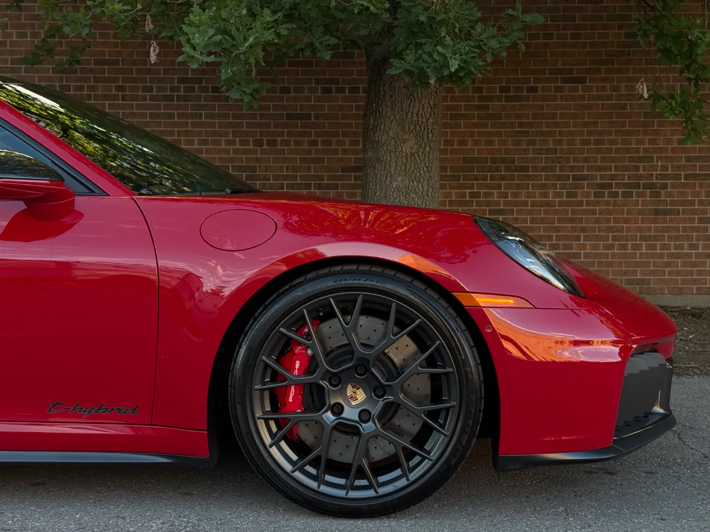 Porsche 911 Carrera 4 GTS Coupe — photo 88