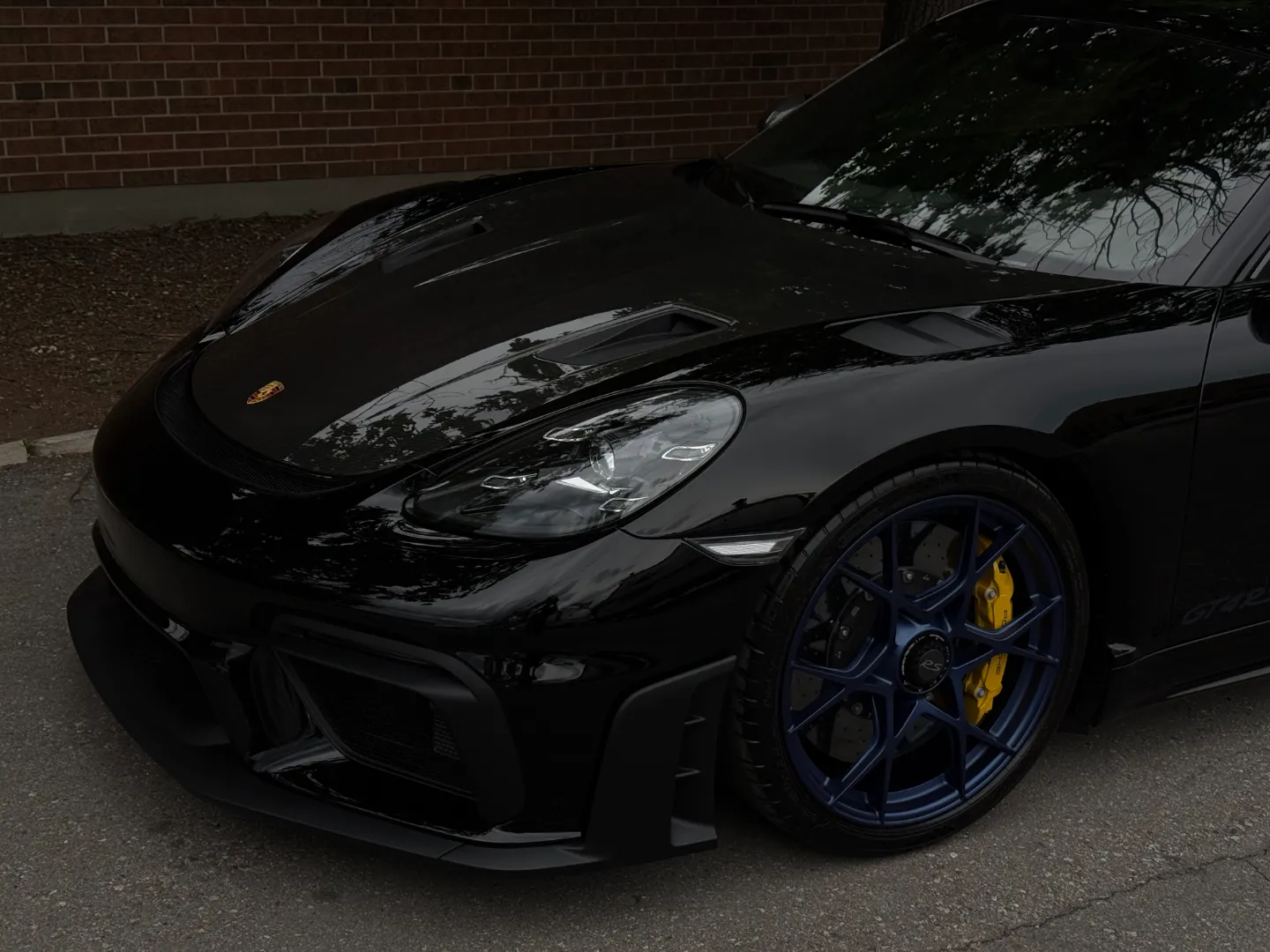 Porsche 718 Cayman GT4 RS Weissach Package — photo 6