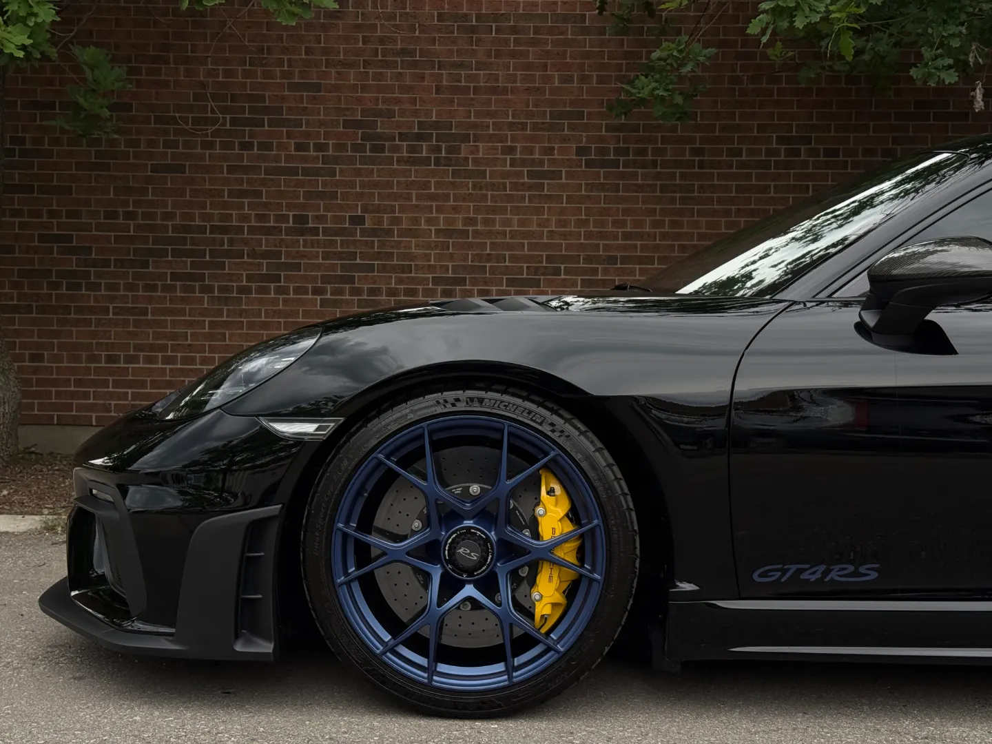 Porsche 718 Cayman GT4 RS Weissach Package — photo 13