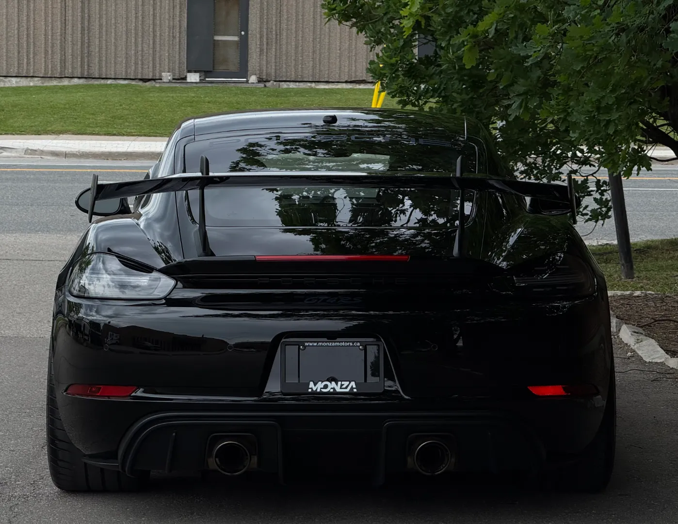 Porsche 718 Cayman GT4 RS Weissach Package — photo 30