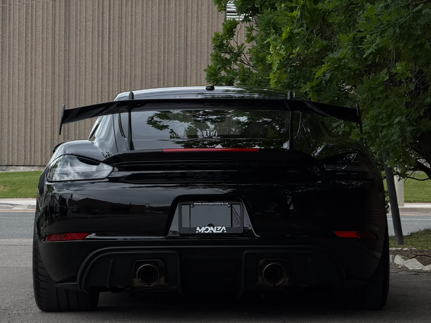 Porsche 718 Cayman GT4 RS Weissach Package — photo 31