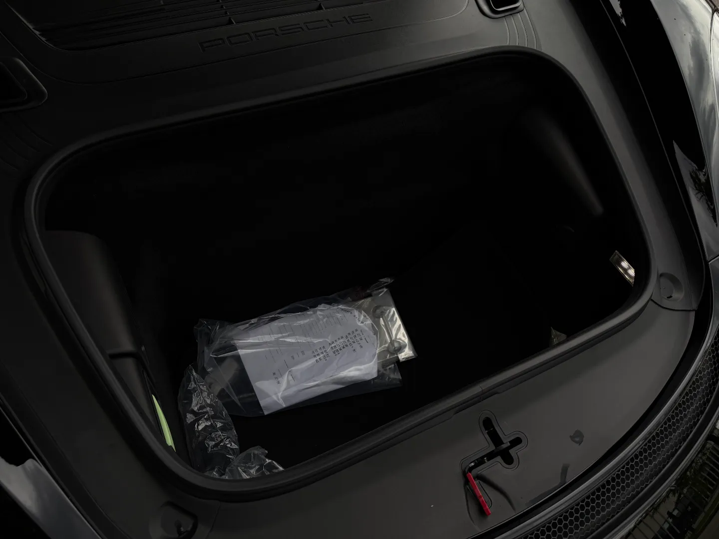 Porsche 718 Cayman GT4 RS Weissach Package — photo 41