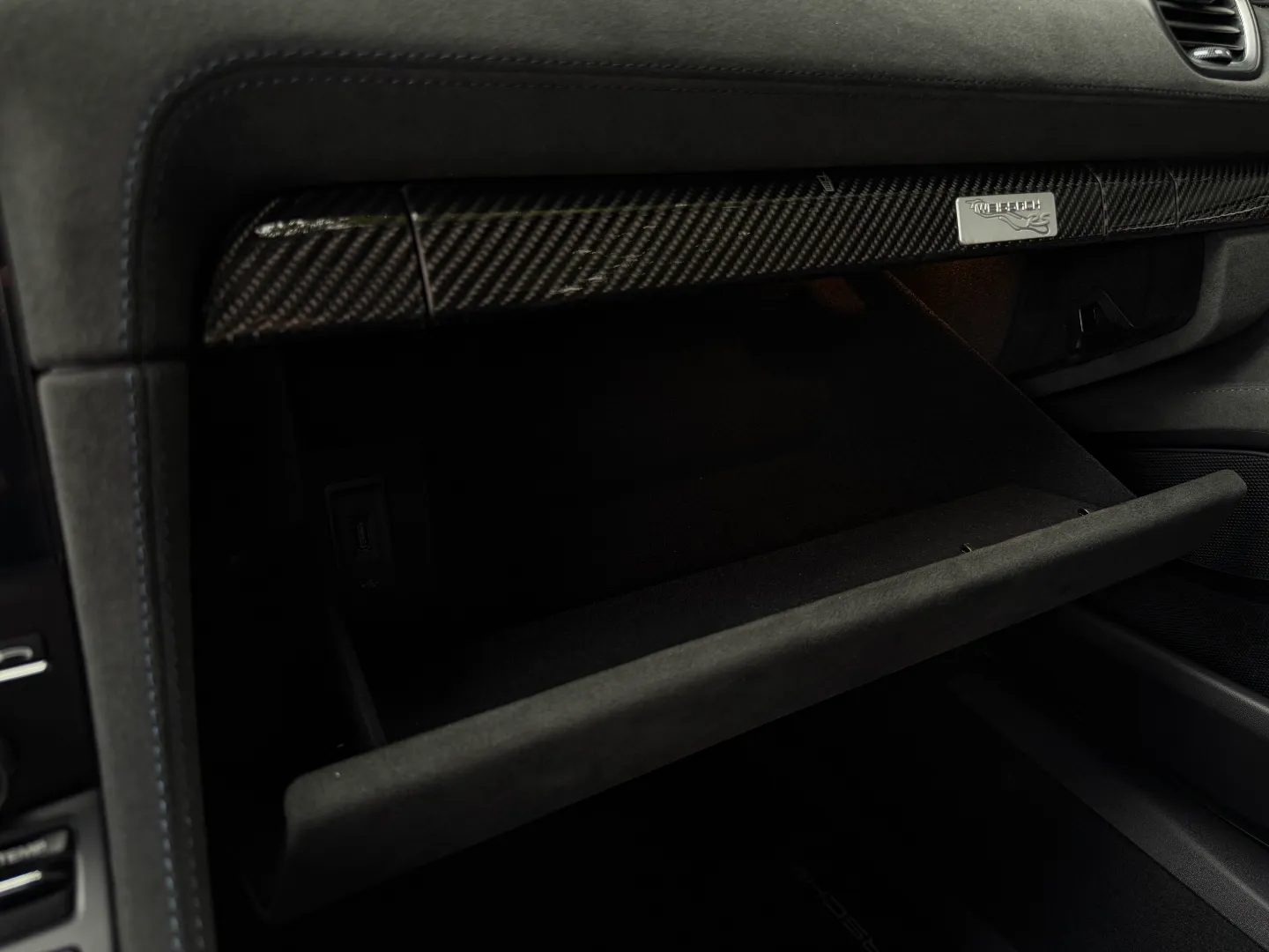 Porsche 718 Cayman GT4 RS Weissach Package — photo 68