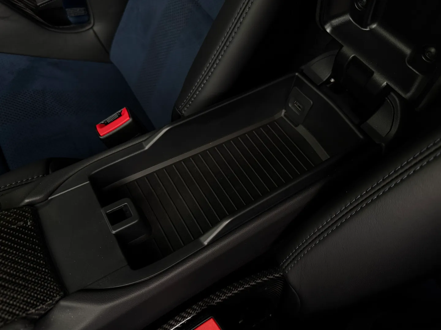 Porsche 718 Cayman GT4 RS Weissach Package — photo 73