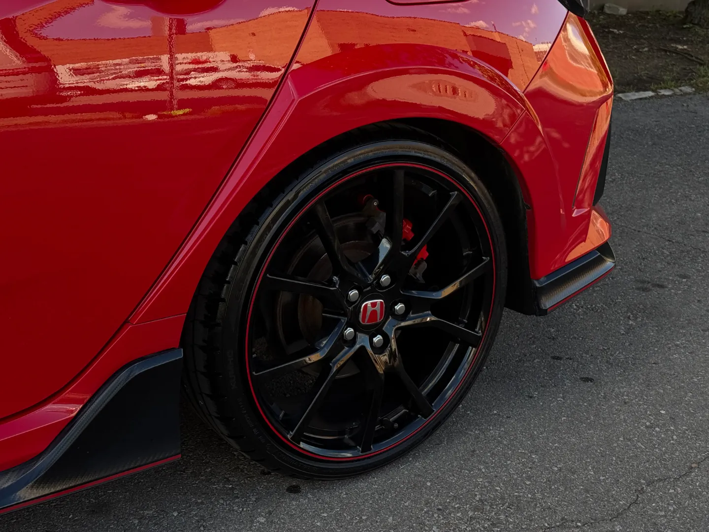 Honda Civic Type R — photo 16