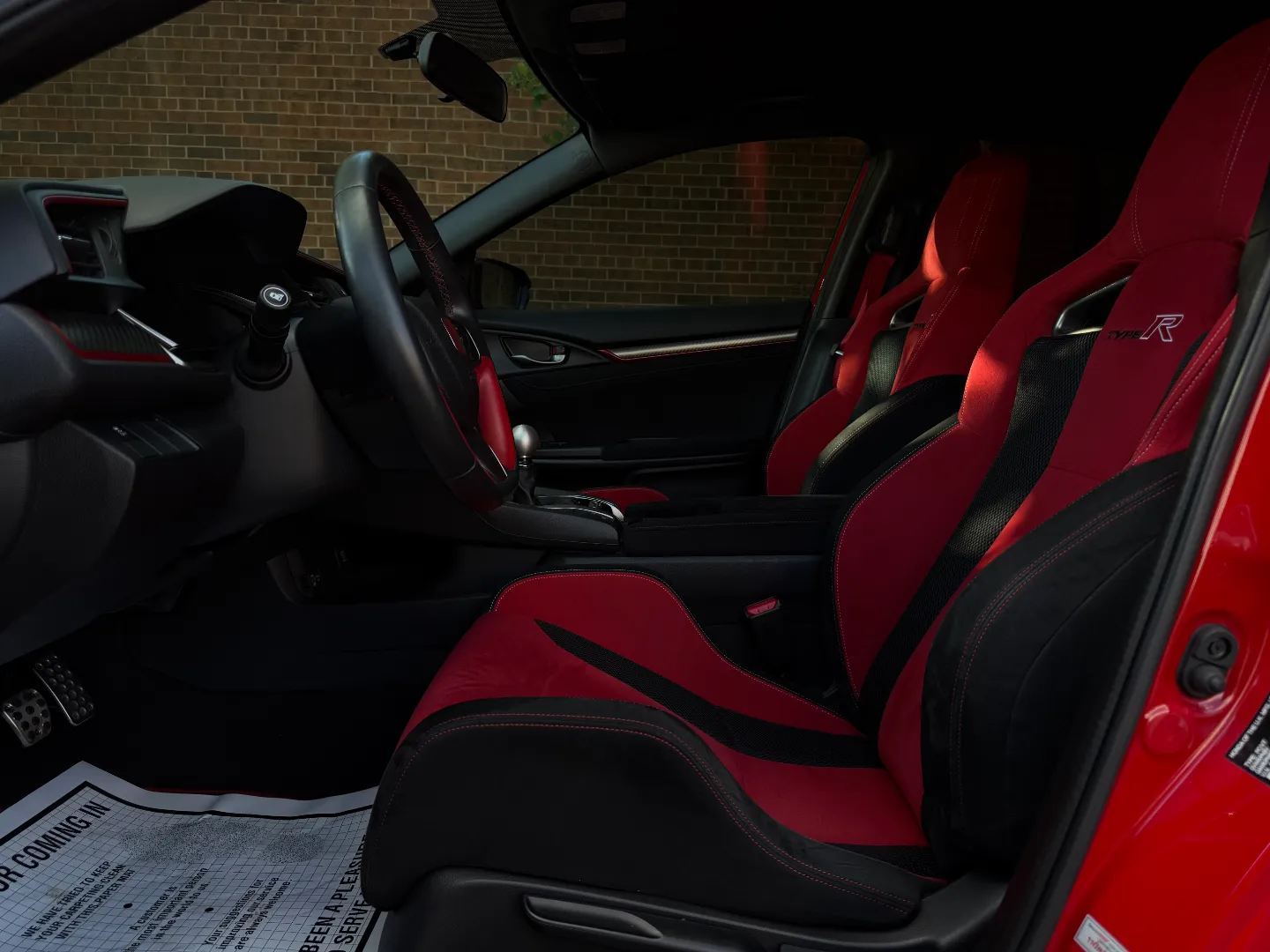 Honda Civic Type R — photo 37