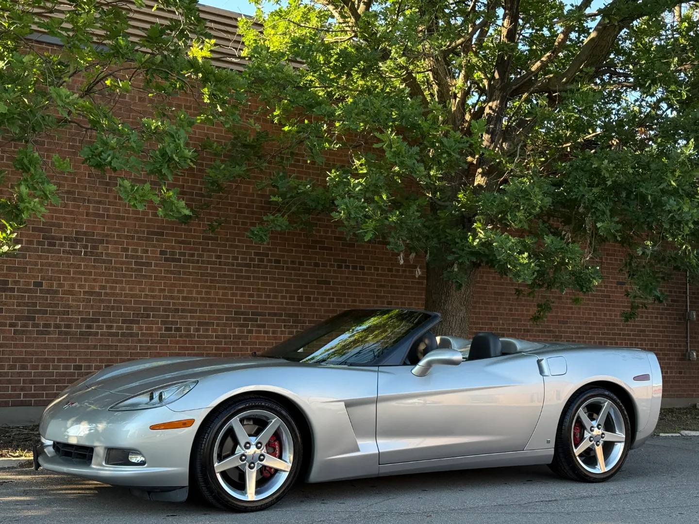 Chevrolet Corvette 3LT Convertible — photo 10