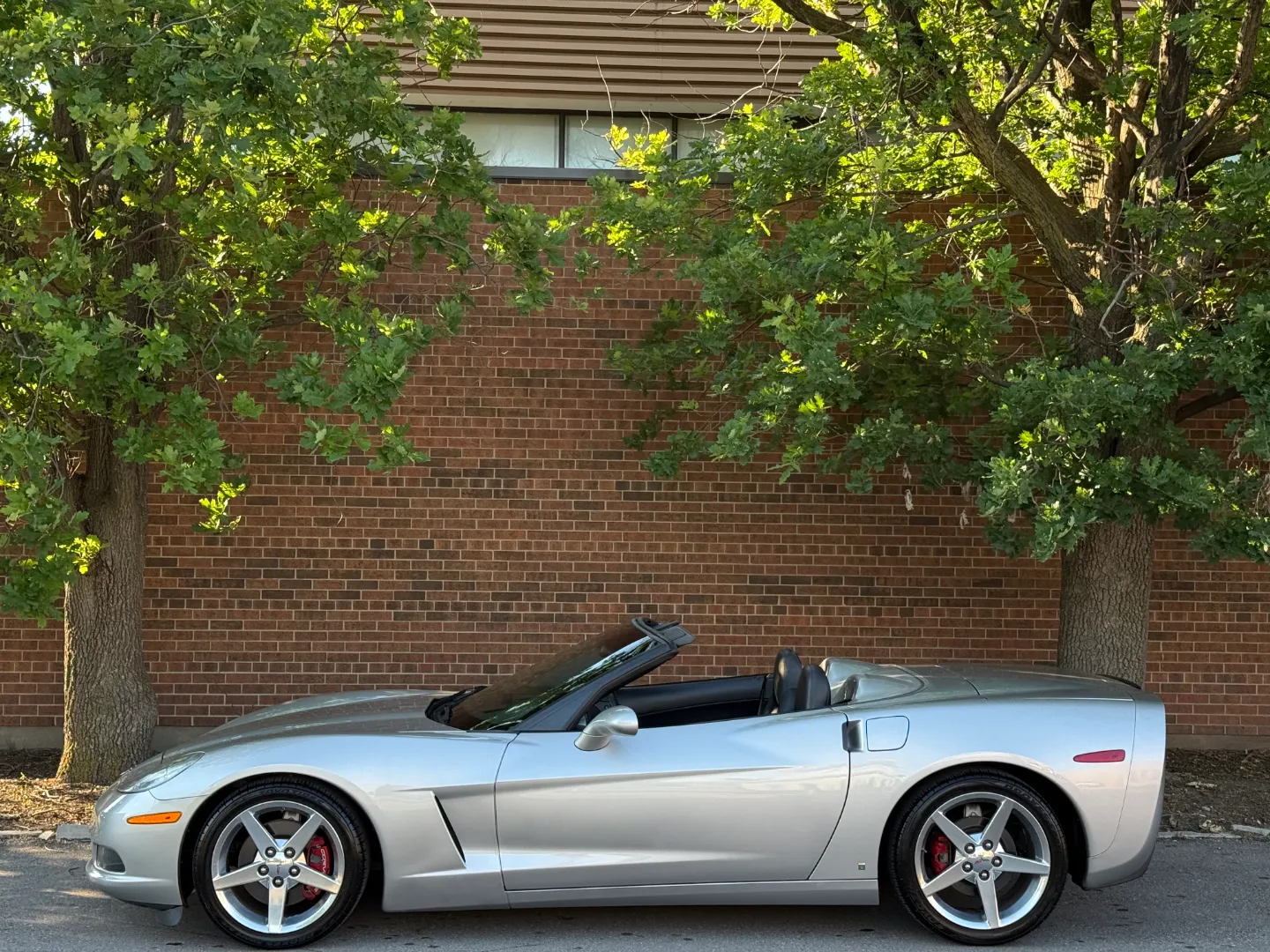 Chevrolet Corvette 3LT Convertible — photo 11