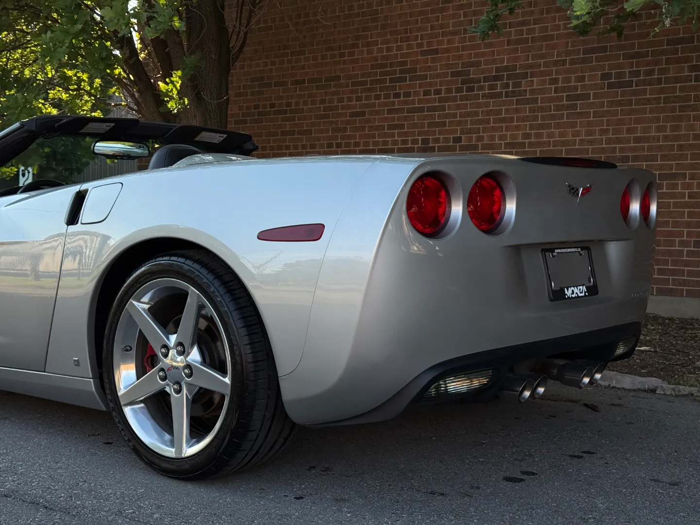 Chevrolet Corvette 3LT Convertible — photo 24