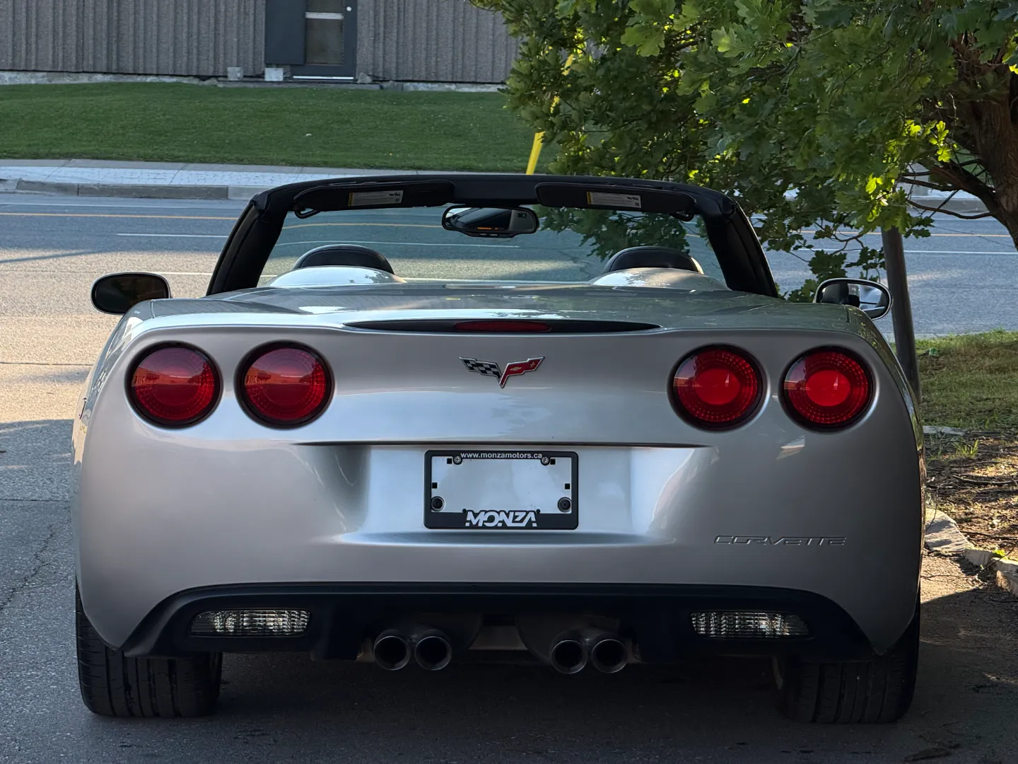 Chevrolet Corvette 3LT Convertible — photo 25