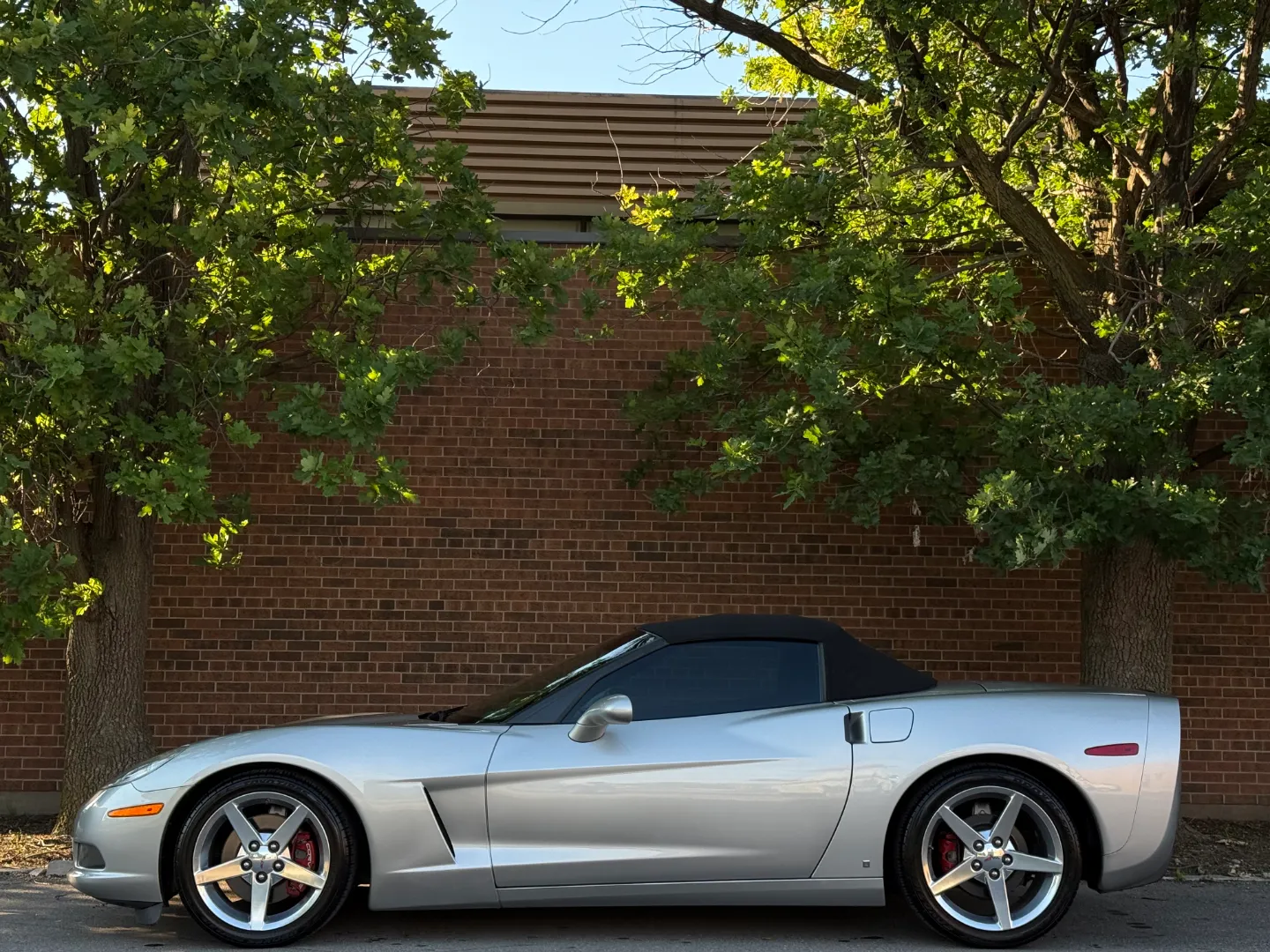 Chevrolet Corvette 3LT Convertible — photo 33