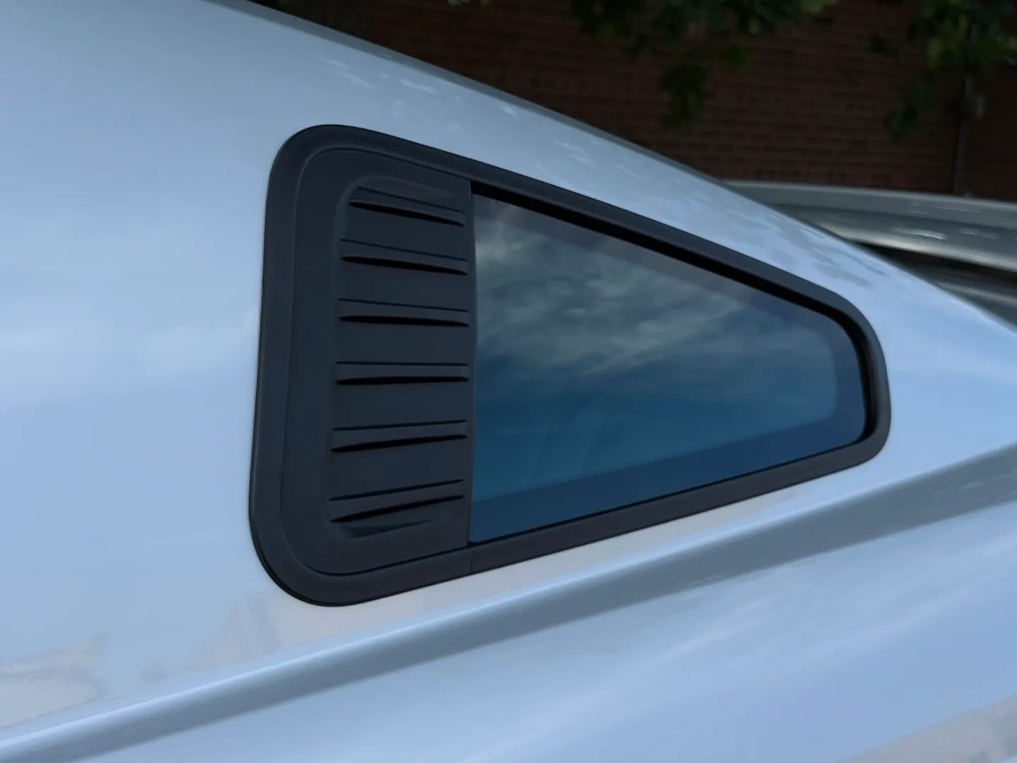 Ford Mustang Saleen S281 Scenic Roof Package Manual Coupe — photo 26