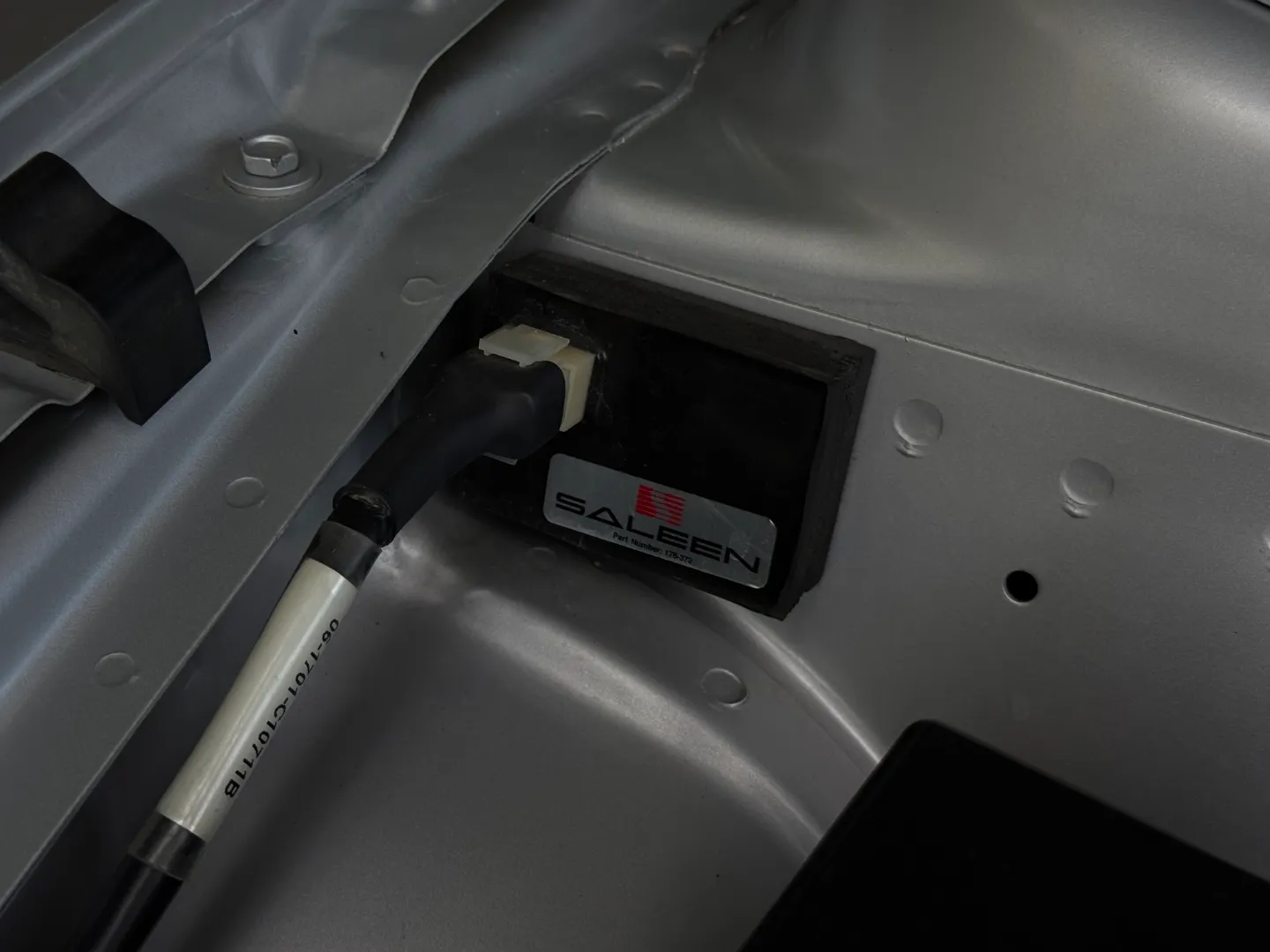 Ford Mustang Saleen S281 Scenic Roof Package Manual Coupe — photo 45