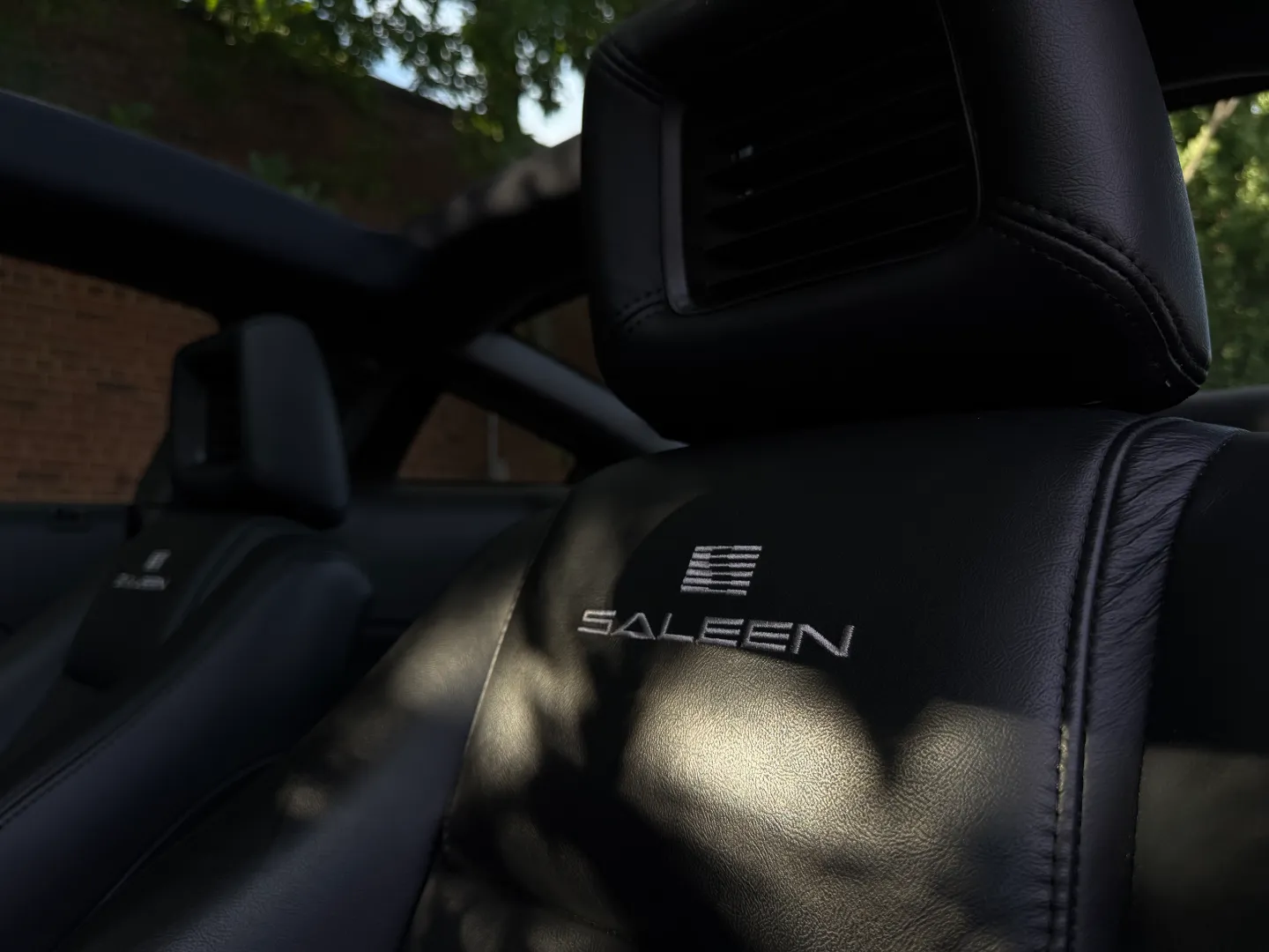Ford Mustang Saleen S281 Scenic Roof Package Manual Coupe — photo 51
