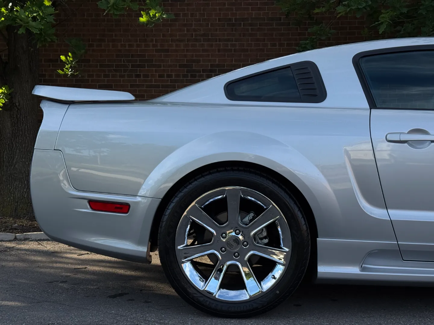 Ford Mustang Saleen S281 Scenic Roof Package Manual Coupe — photo 89