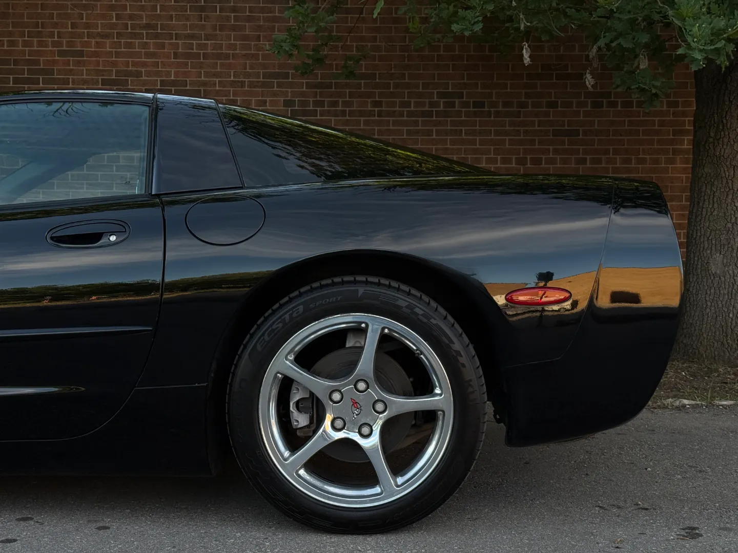Chevrolet Corvette Coupe Targa Top Automatic — photo 14