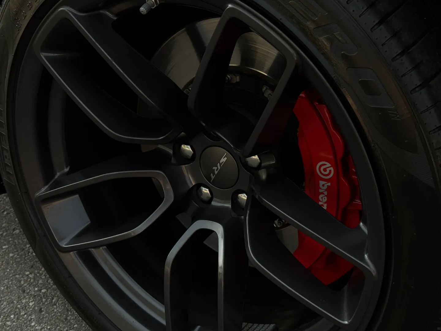 Dodge Challenger SRT Hellcat Redeye Widebody — photo 17