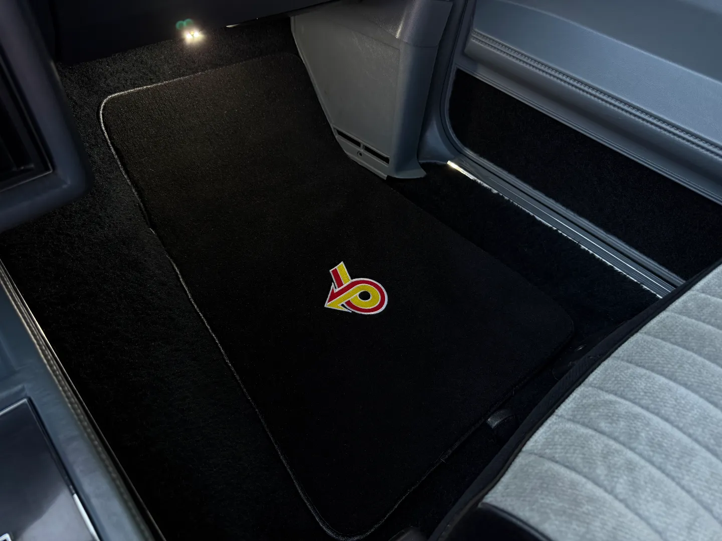 Buick Grand National T-Top — photo 63