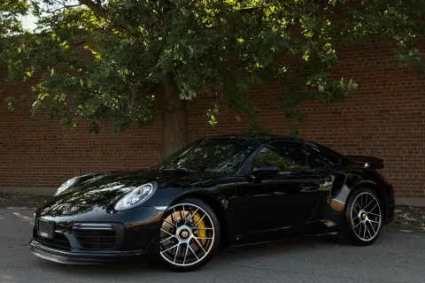 Cover image of 2017 PORSCHE 911