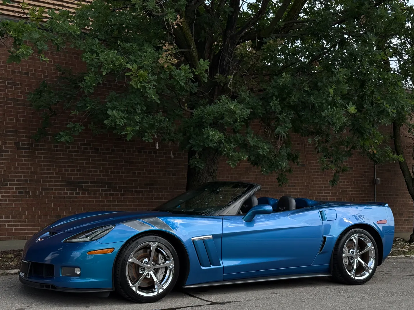 Chevrolet Corvette Grand Sport 4LT 6 Speed Manual Convertible — photo 9