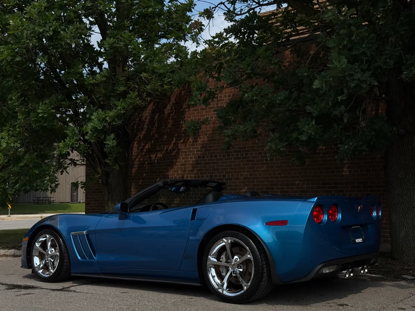 Chevrolet Corvette Grand Sport 4LT 6 Speed Manual Convertible — photo 23