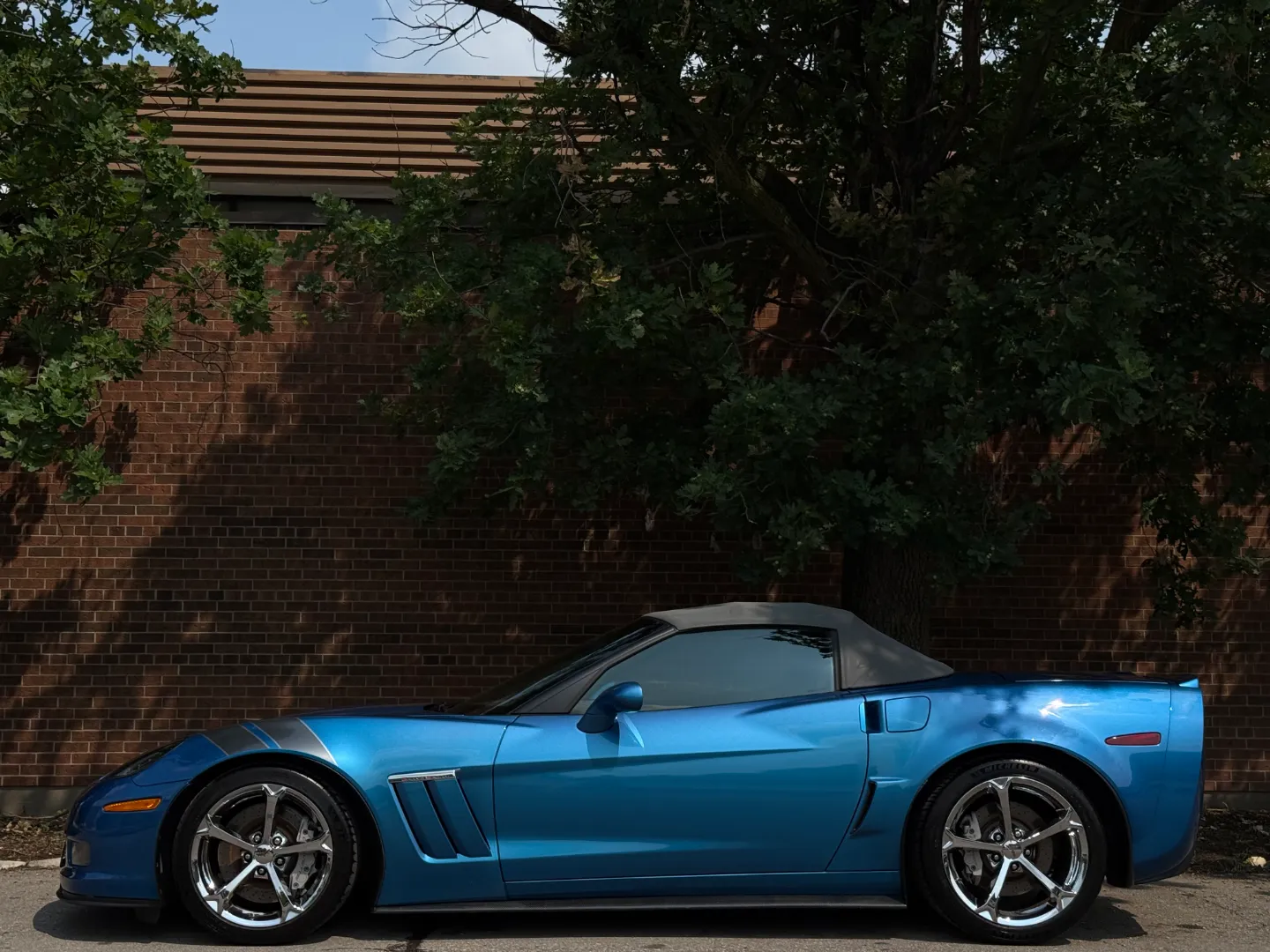 Chevrolet Corvette Grand Sport 4LT 6 Speed Manual Convertible — photo 36