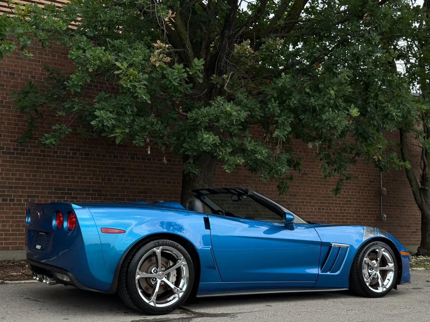 Chevrolet Corvette Grand Sport 4LT 6 Speed Manual Convertible — photo 86