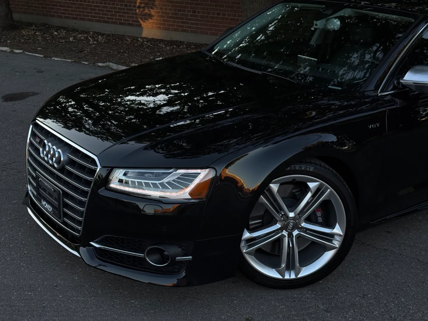 Audi S8  — photo 3