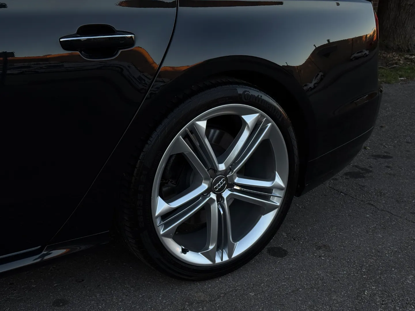 Audi S8  — photo 16