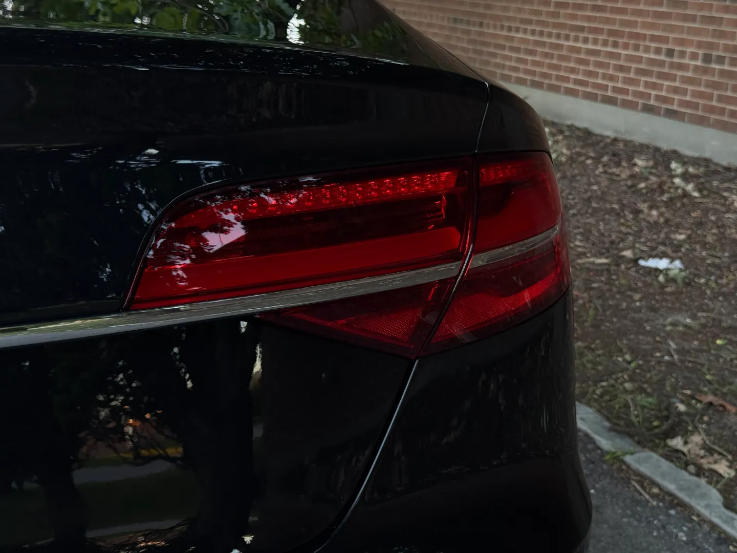 Audi S8  — photo 29