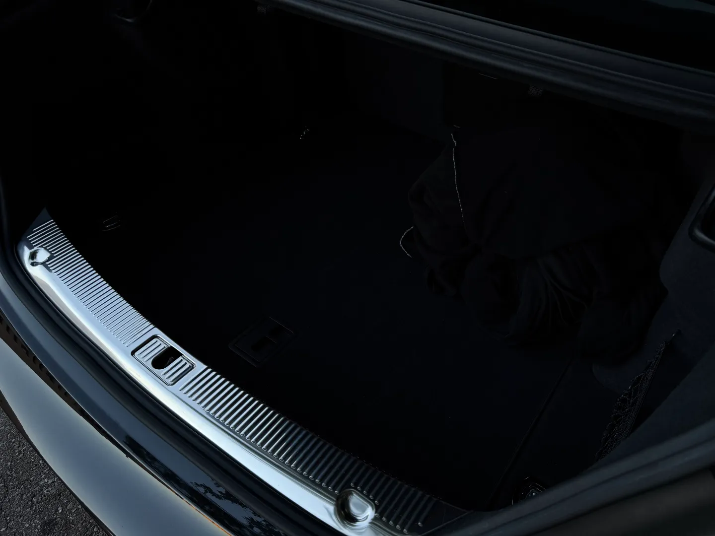 Audi S8  — photo 33