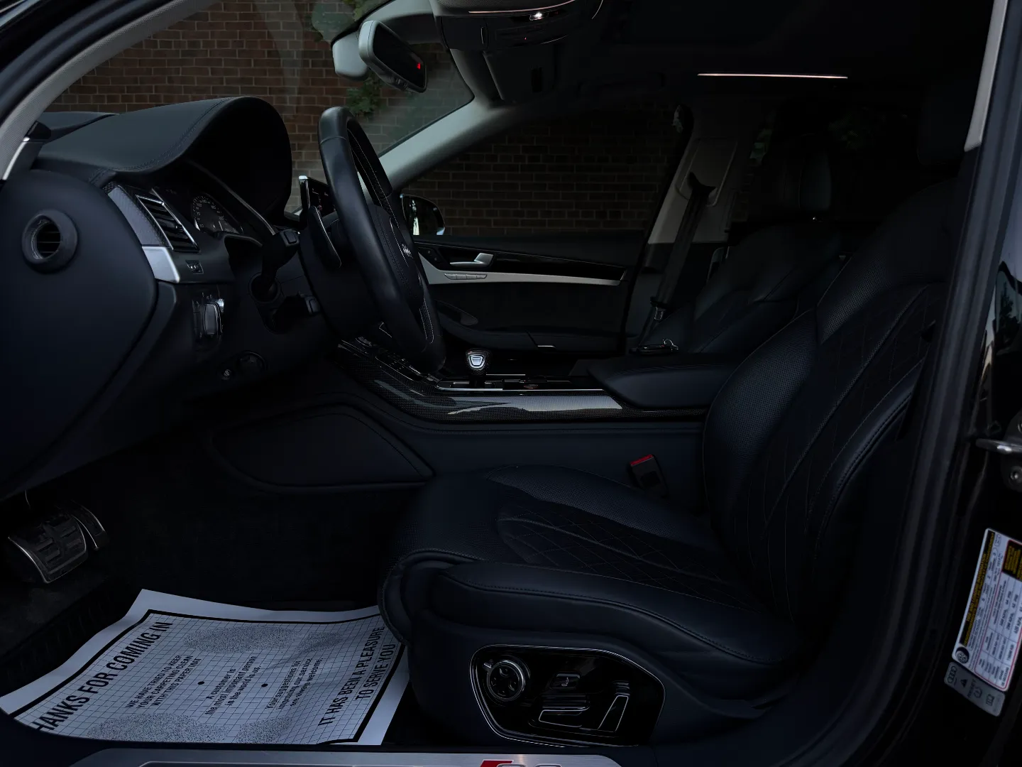 Audi S8  — photo 40