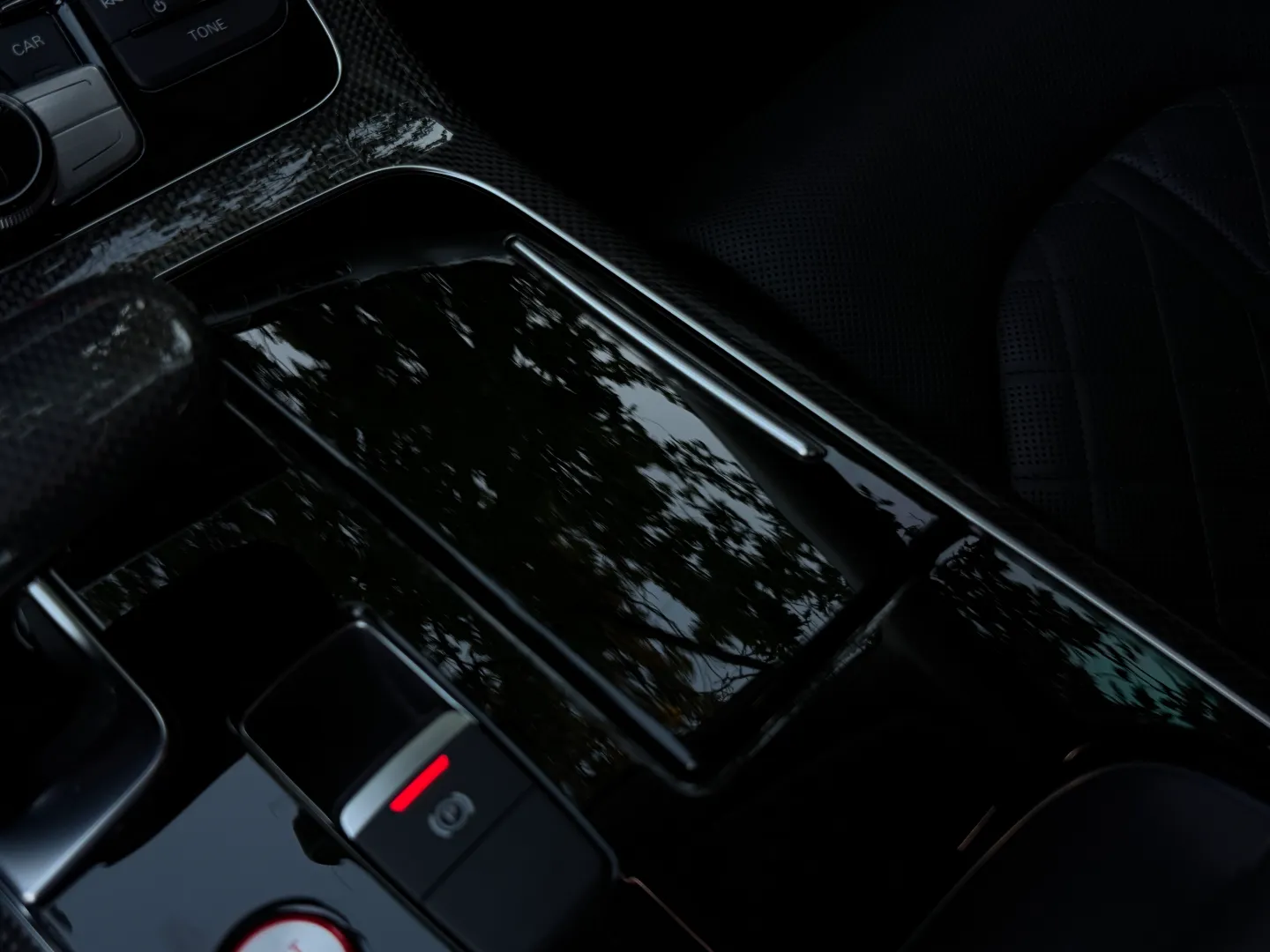 Audi S8  — photo 54