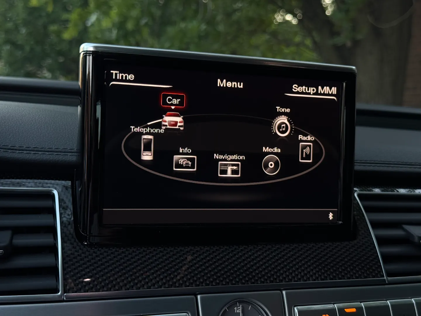 Audi S8  — photo 58