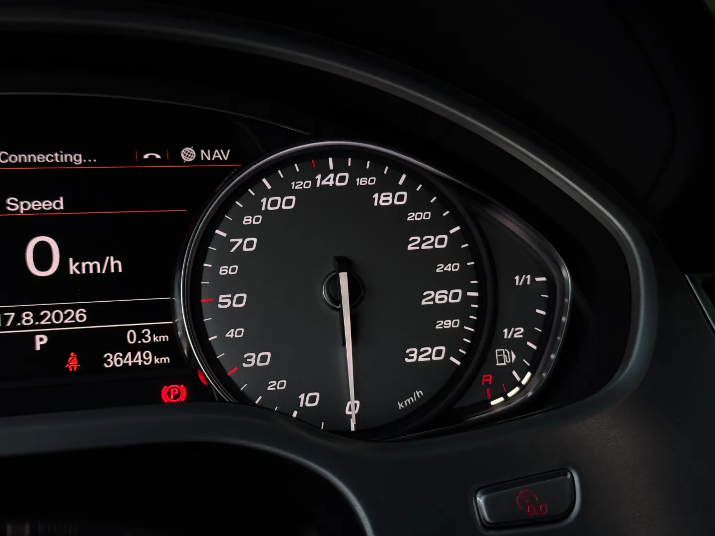 Audi S8  — photo 84