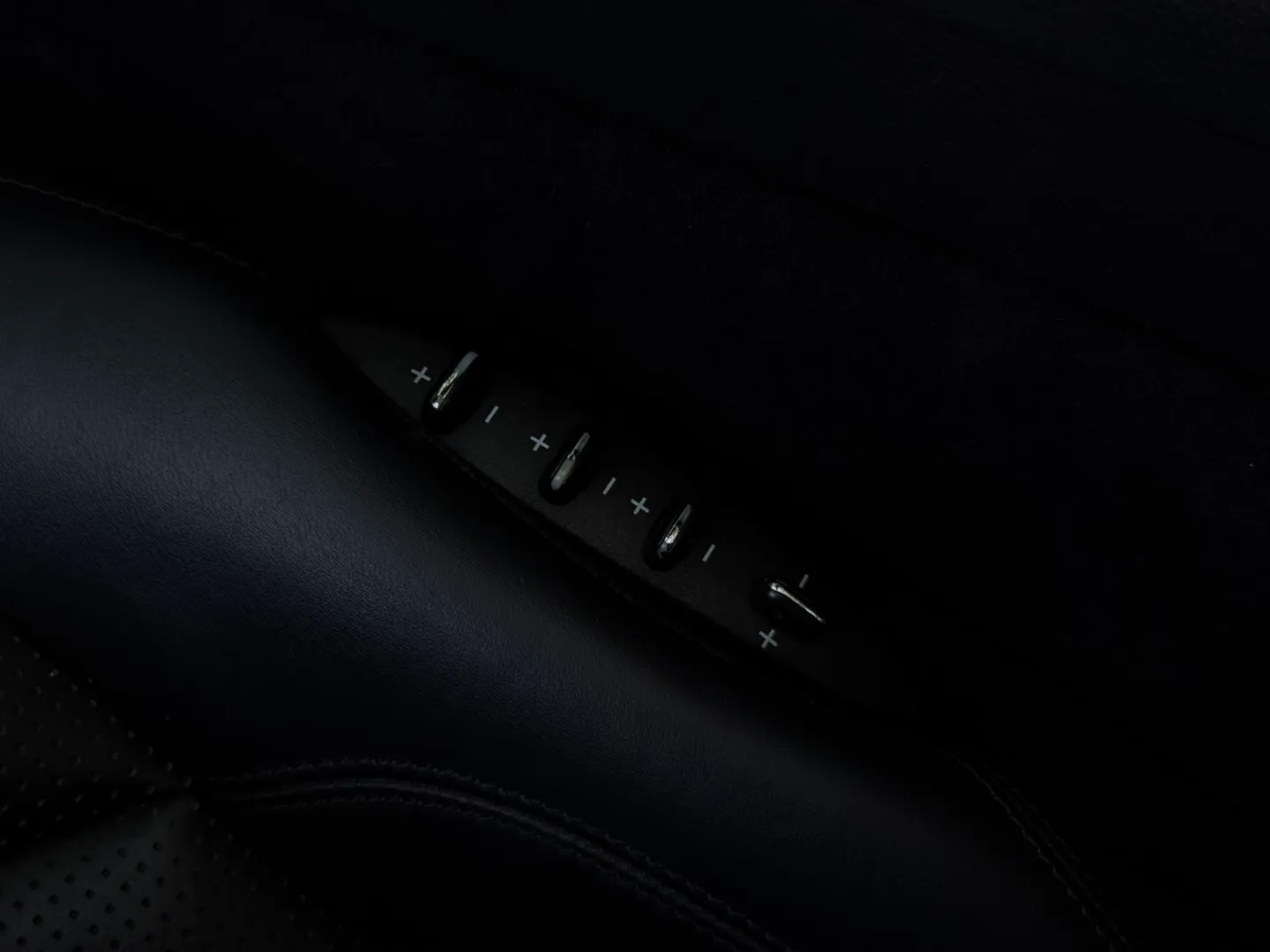 Mercedes Benz CLK63 AMG  — photo 65