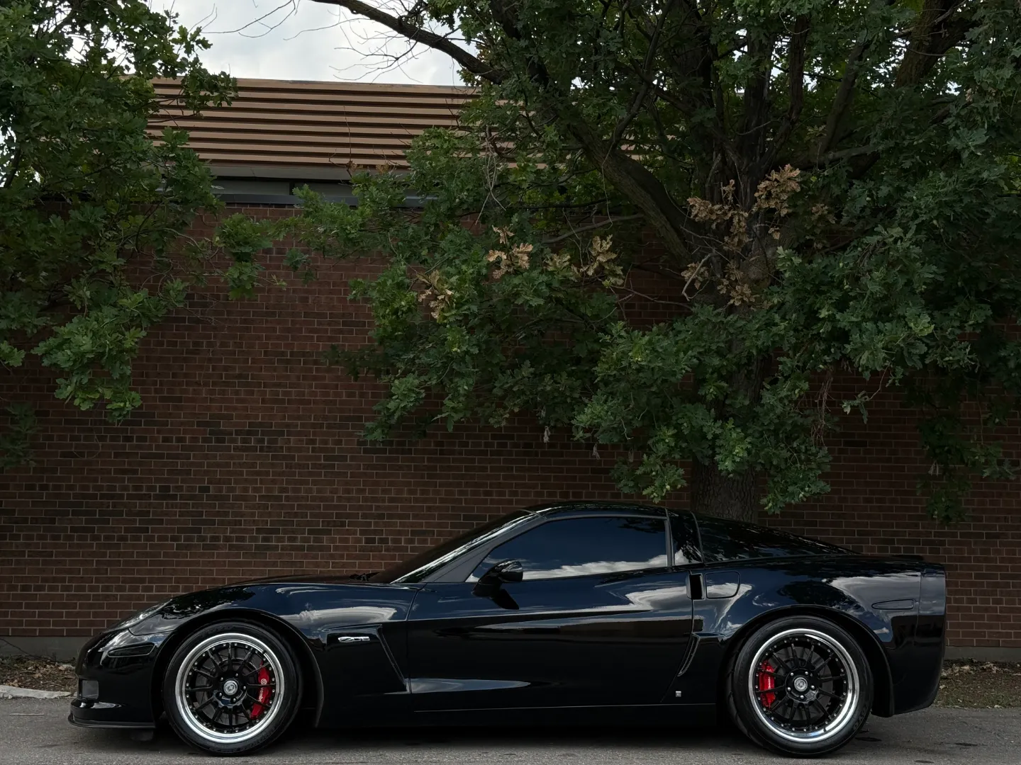 Chevrolet Corvette Z06 — photo 11