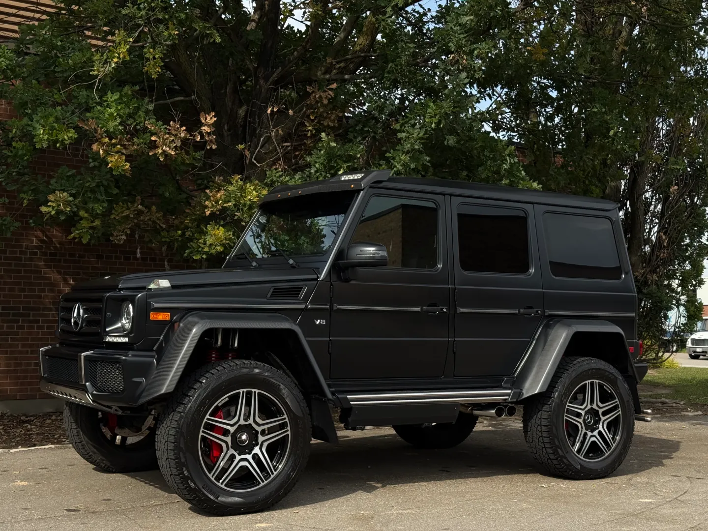 Mercedes Benz G550 4x4 Squared  — photo 9