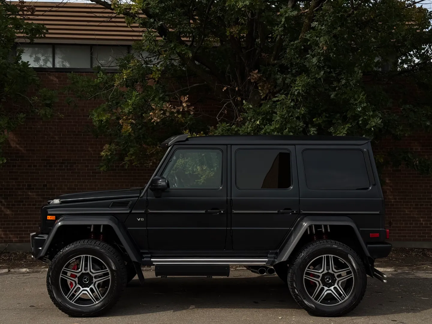 Mercedes Benz G550 4x4 Squared  — photo 10