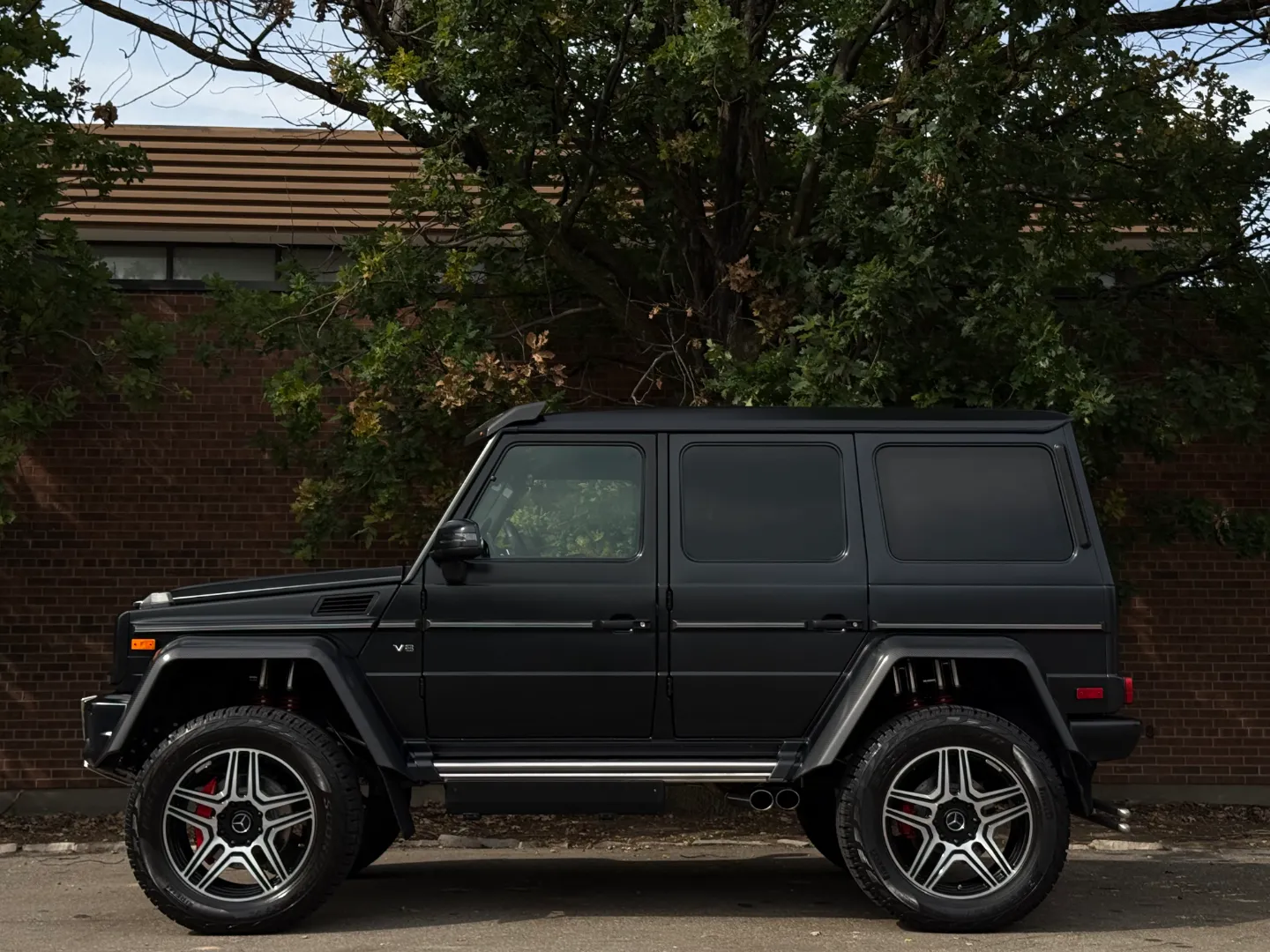 Mercedes Benz G550 4x4 Squared  — photo 11