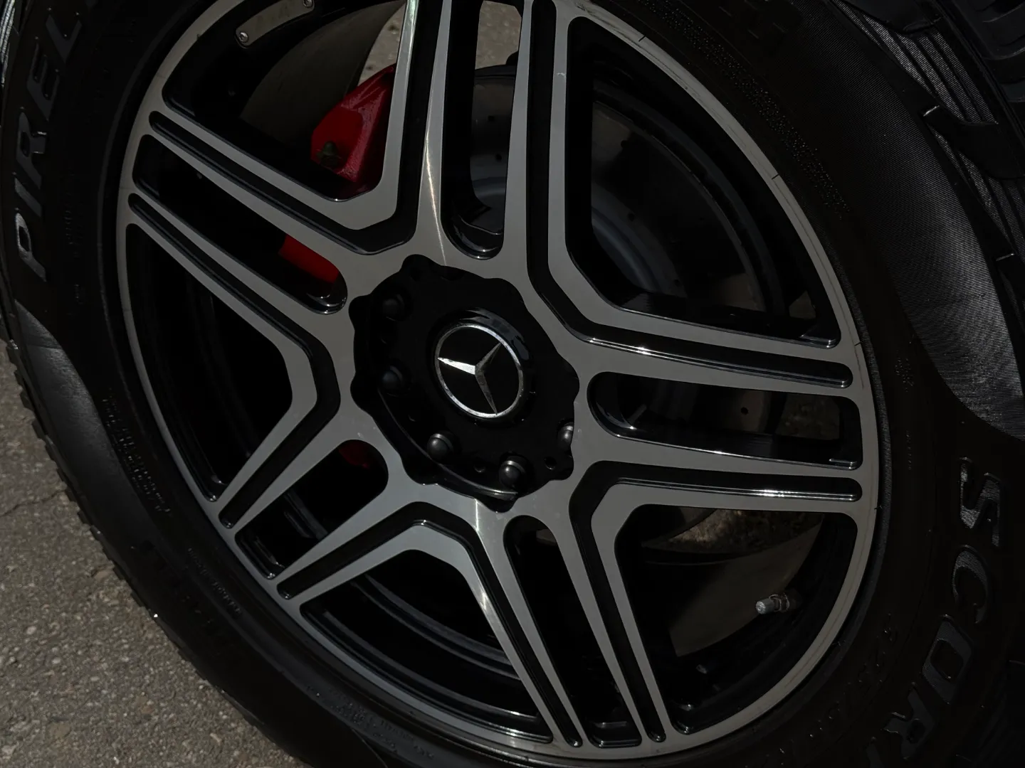 Mercedes Benz G550 4x4 Squared  — photo 16
